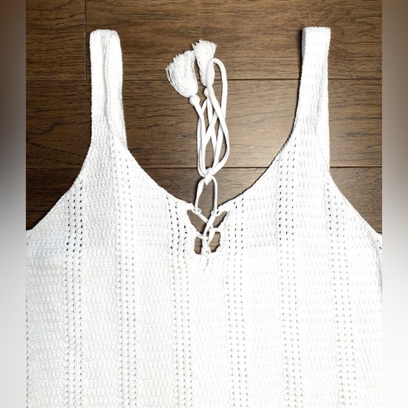Old Navy Women's White Tie-Front Sweater Tank Top Scalloped Hemline Size L NWT - Picture 3 of 9